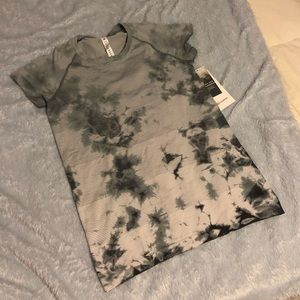 Lululemon NWT Swiftly Tech SS size 10